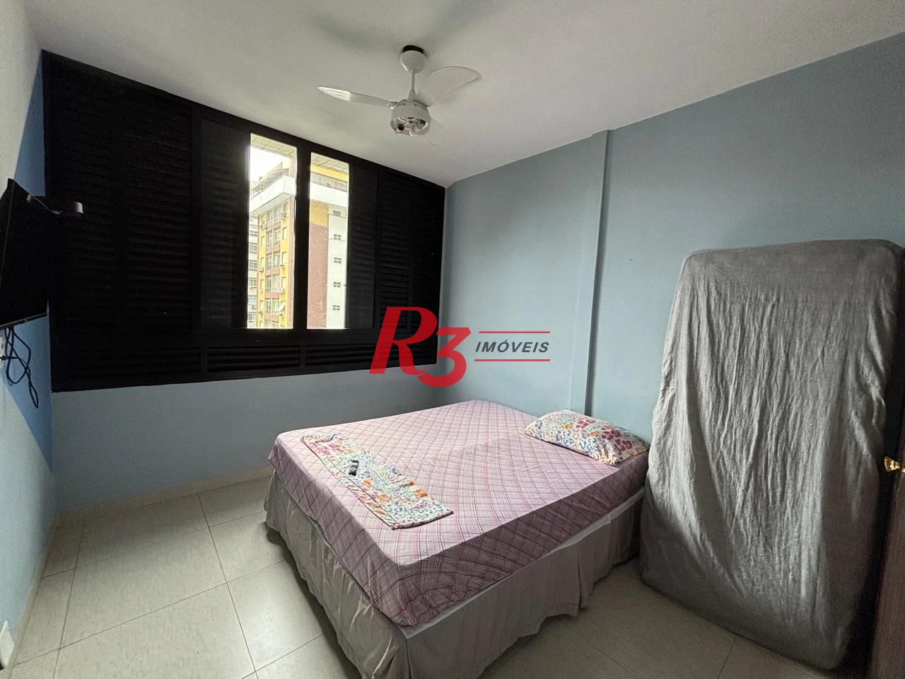Apartamento com 2 dormitórios frente praia à venda, 55 m² por R$ 352.000 - Gonzaga - Santos/SP