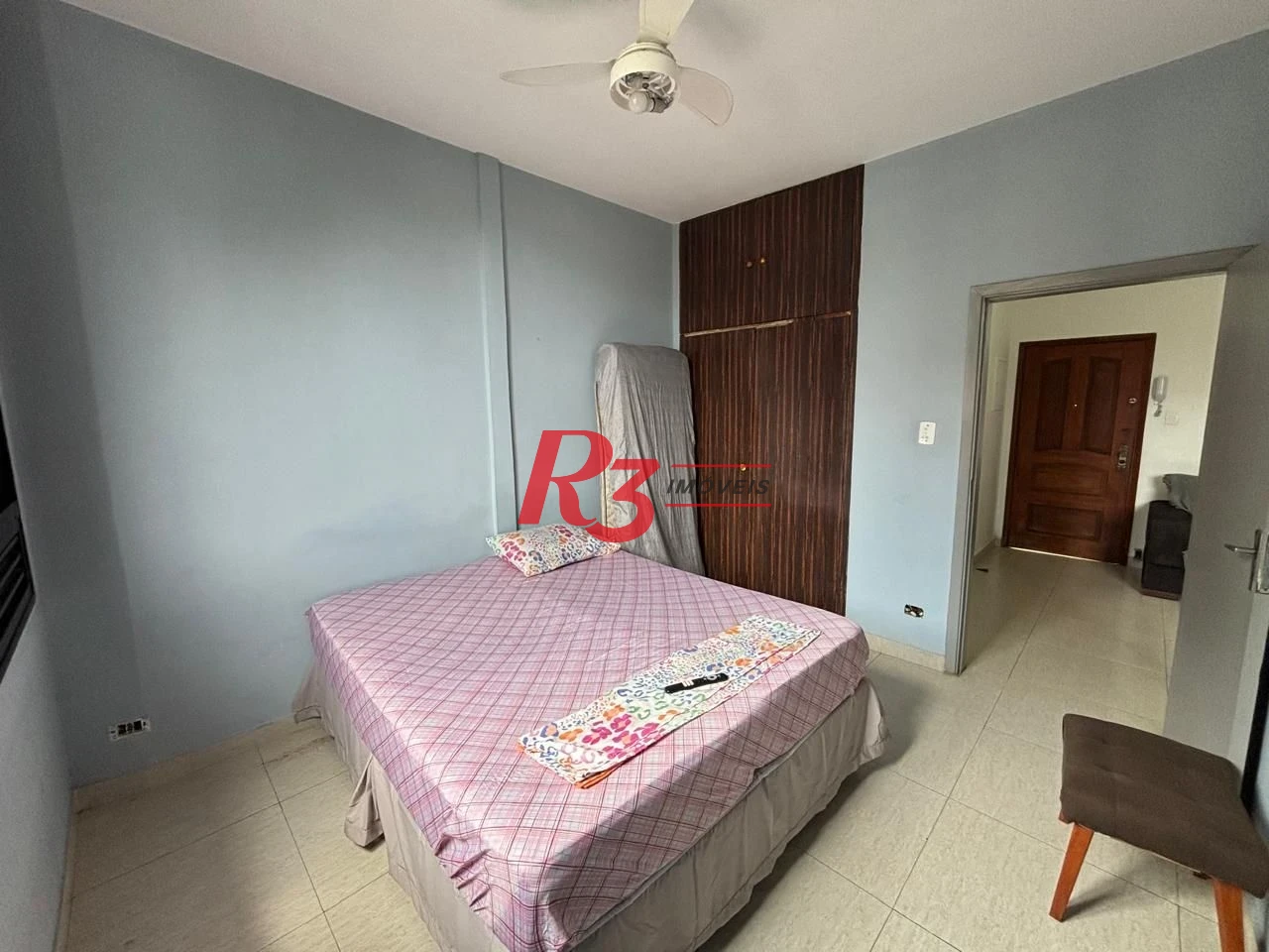 Apartamento com 2 dormitórios frente praia à venda, 55 m² por R$ 352.000 - Gonzaga - Santos/SP