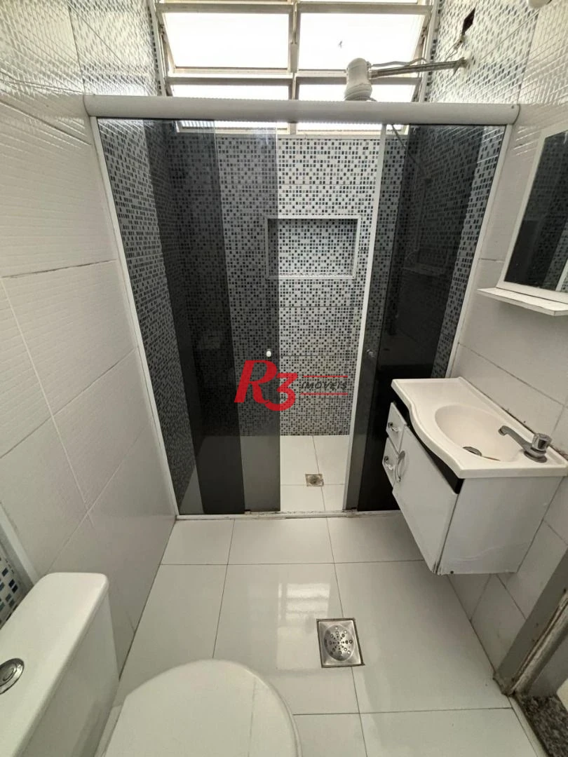 Apartamento com 2 dormitórios frente praia à venda, 55 m² por R$ 352.000 - Gonzaga - Santos/SP