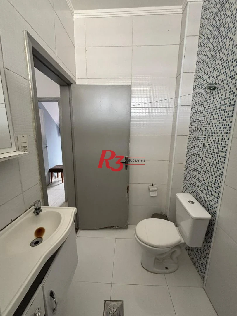 Apartamento com 2 dormitórios frente praia à venda, 55 m² por R$ 352.000 - Gonzaga - Santos/SP