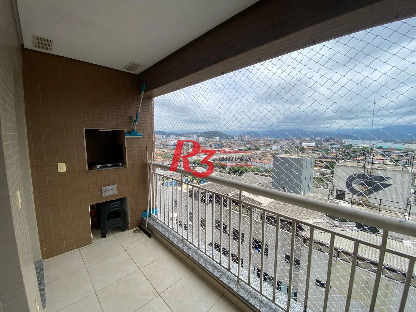Apartamento com 2 dormitórios à venda, 82 m² por R$ 725.000,00 - Estuário - Santos/SP