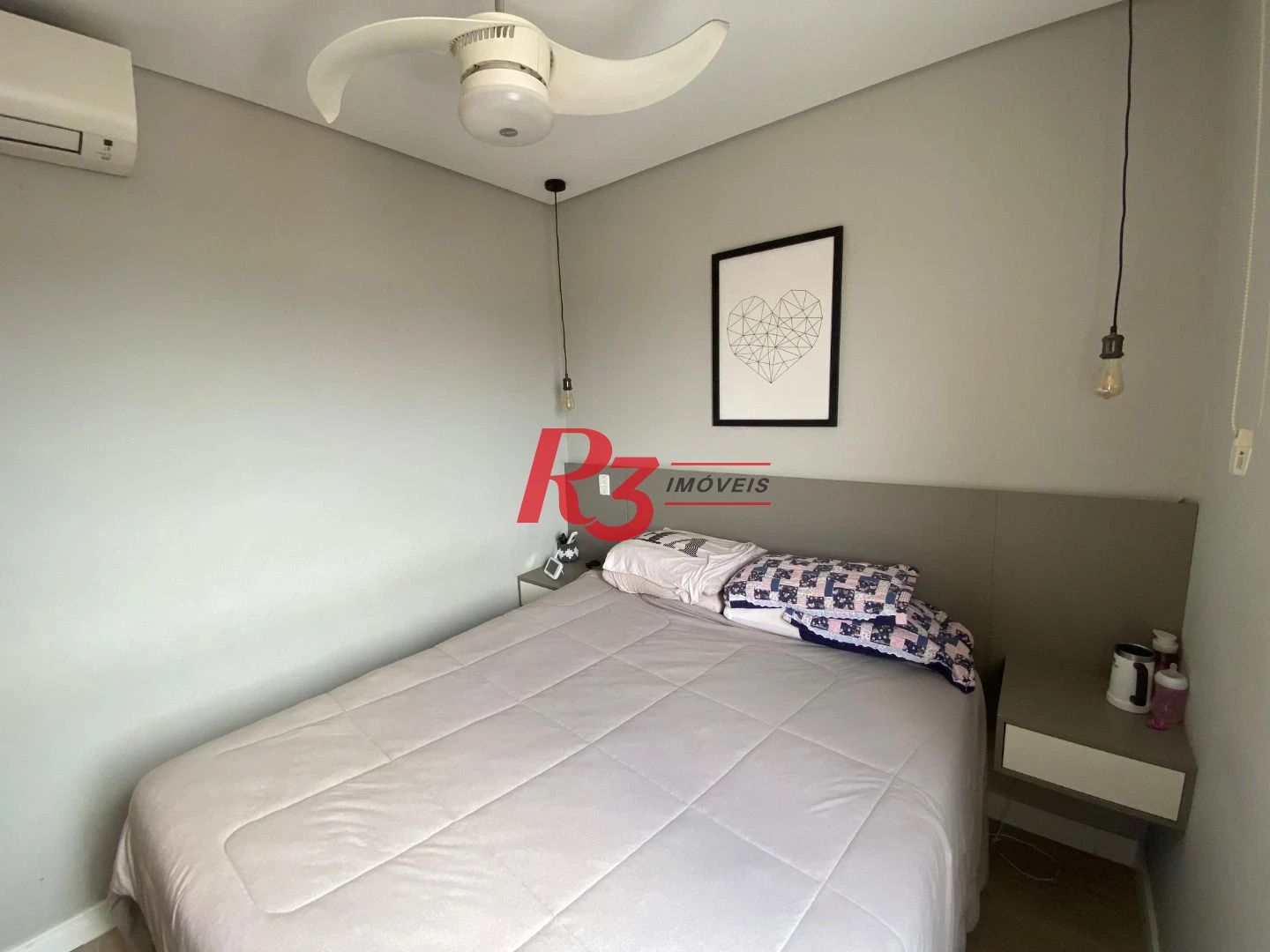 Apartamento com 2 dormitórios à venda, 82 m² por R$ 725.000,00 - Estuário - Santos/SP
