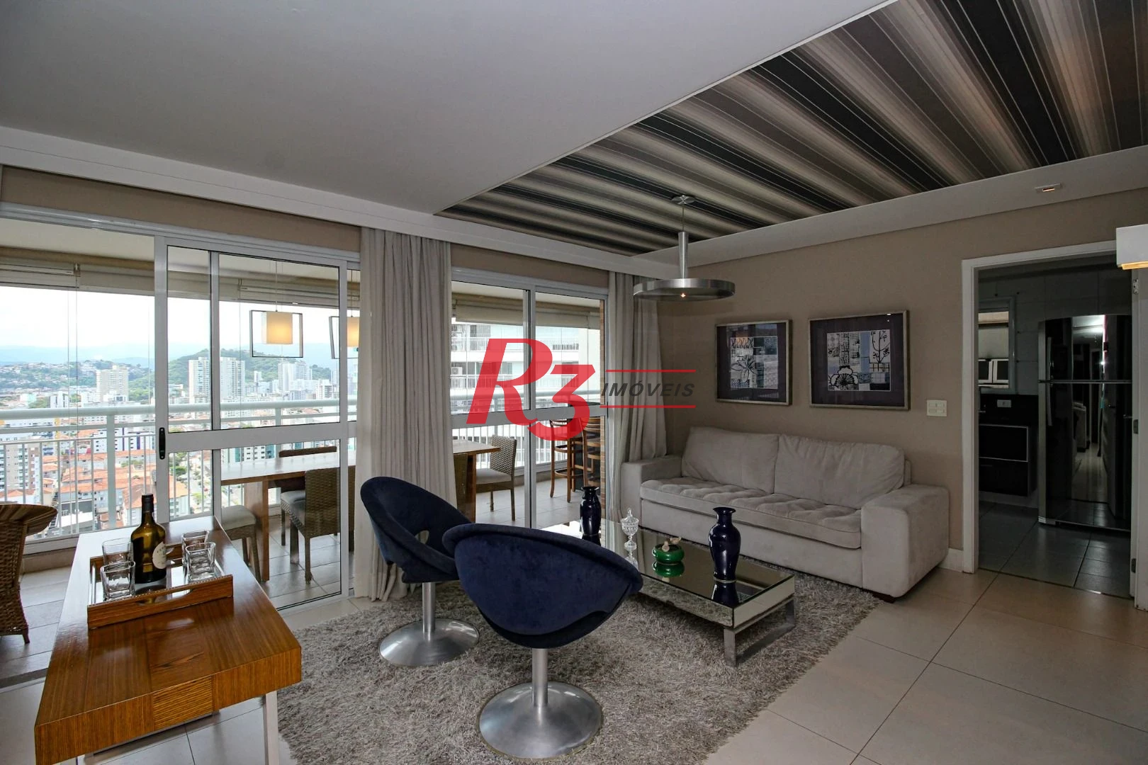 Apartamento com 2 dormitórios à venda, 131 m² por R$ 1.950.000,00 - Gonzaga - Santos/SP