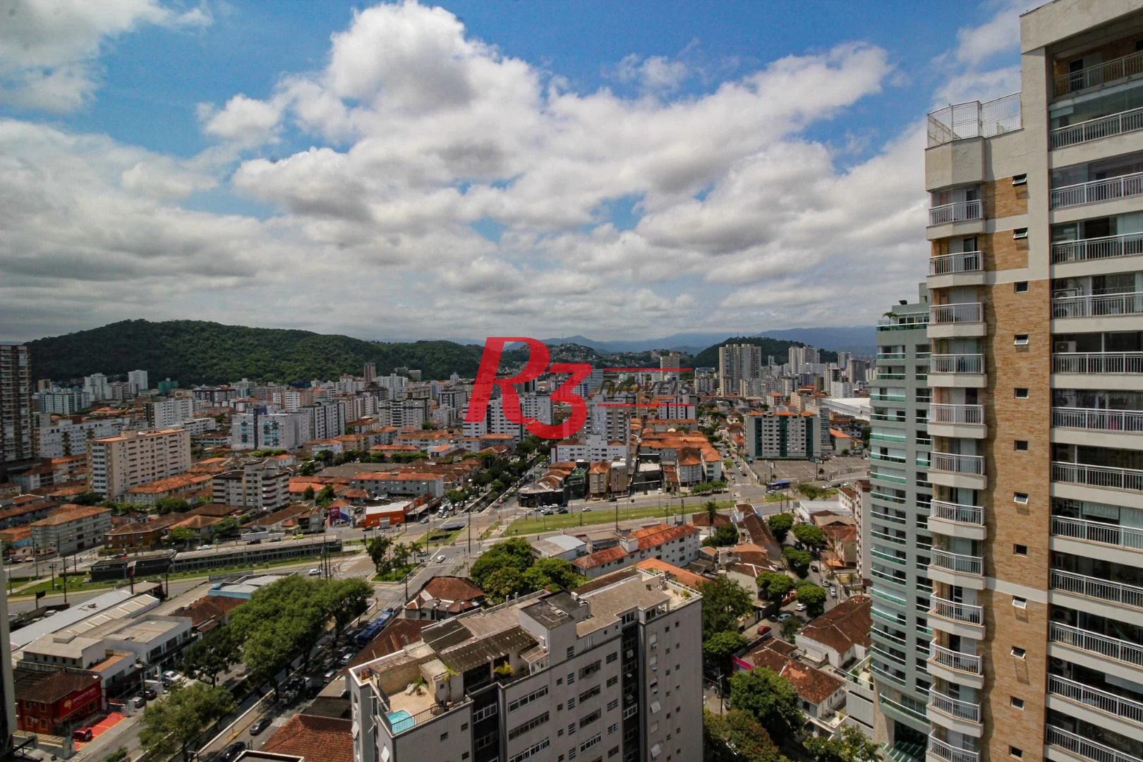 Apartamento com 2 dormitórios à venda, 131 m² por R$ 1.950.000,00 - Gonzaga - Santos/SP