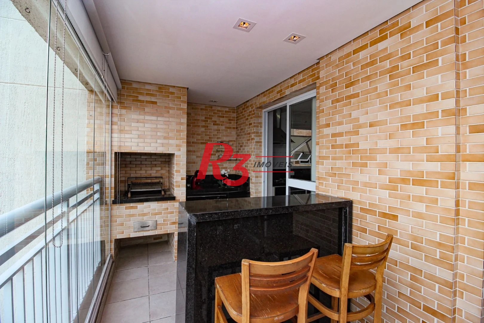 Apartamento com 2 dormitórios à venda, 131 m² por R$ 1.950.000,00 - Gonzaga - Santos/SP