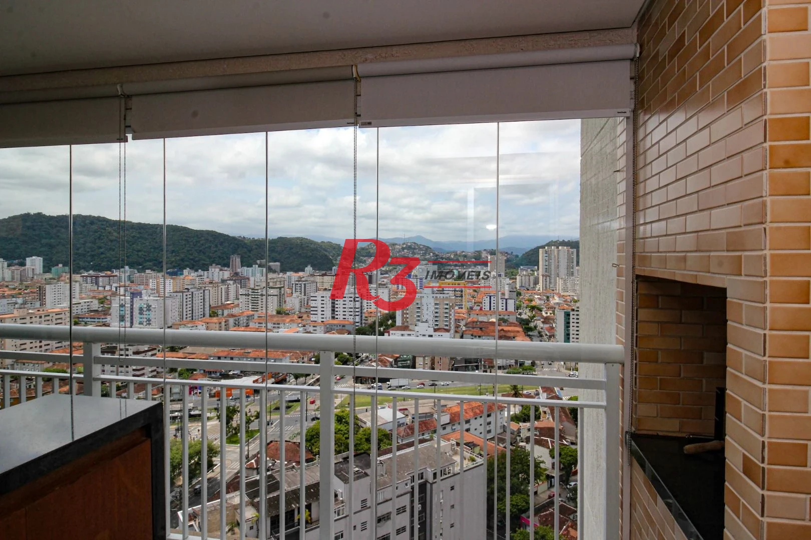Apartamento com 2 dormitórios à venda, 131 m² por R$ 1.950.000,00 - Gonzaga - Santos/SP