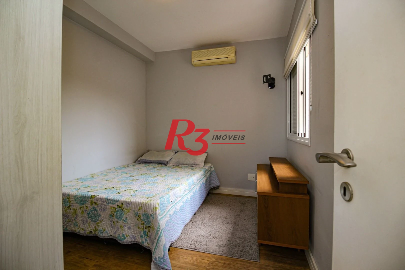 Apartamento com 2 dormitórios à venda, 131 m² por R$ 1.950.000,00 - Gonzaga - Santos/SP