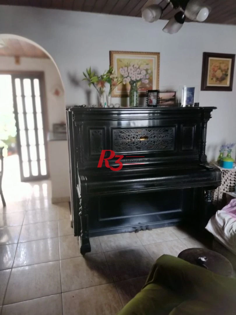 Sobrado à venda, 108 m² por R$ 475.000,00 - Campo Grande - Santos/SP