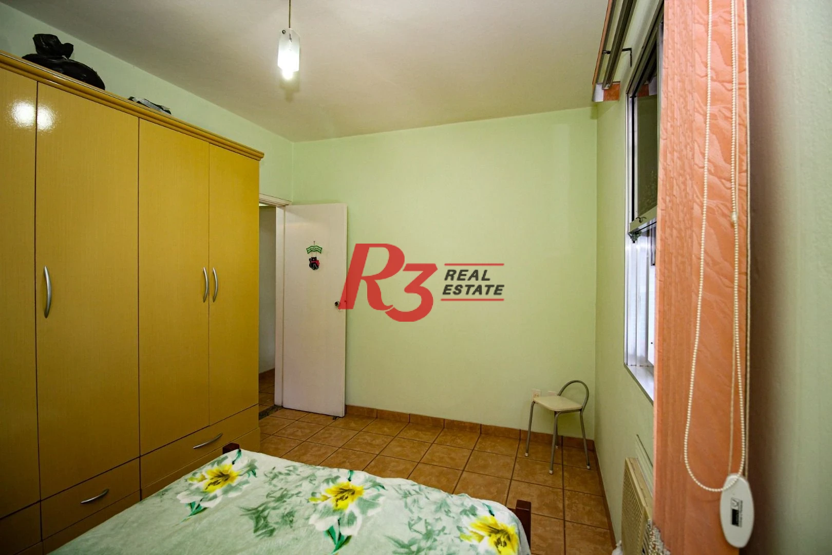 Apartamento com 2 dormitórios à venda, 60 m² por R$ 385.000,00 - Gonzaga - Santos/SP