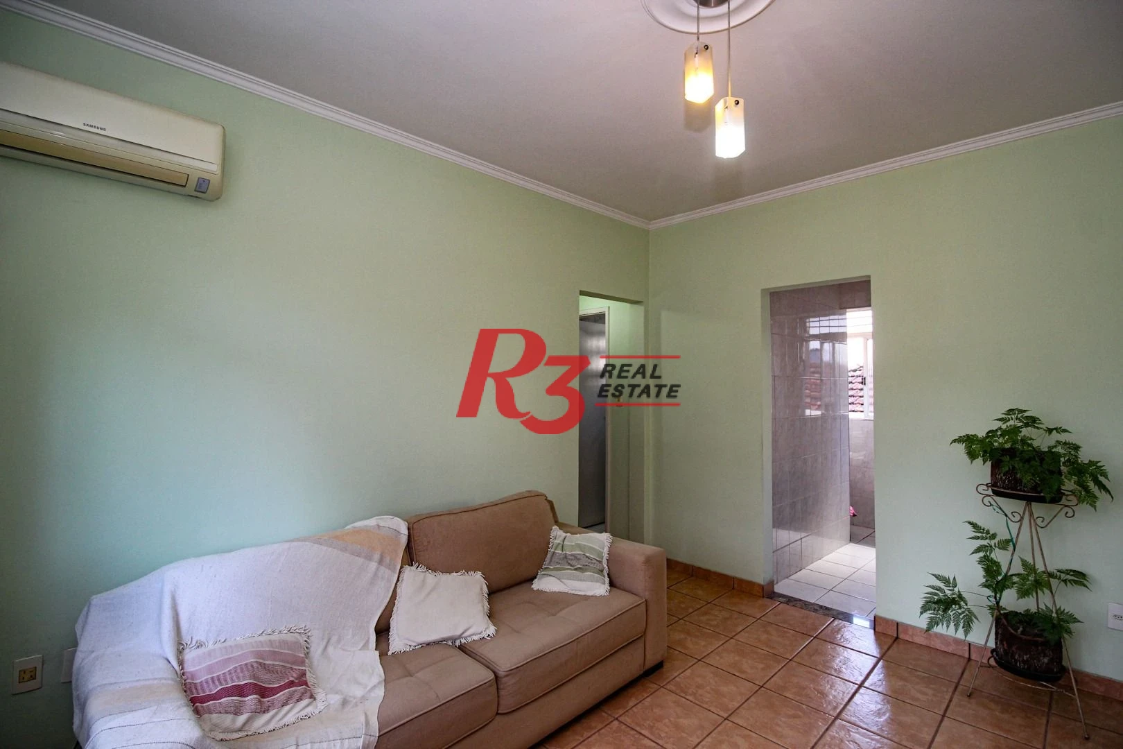 Apartamento com 2 dormitórios à venda, 60 m² por R$ 385.000,00 - Gonzaga - Santos/SP