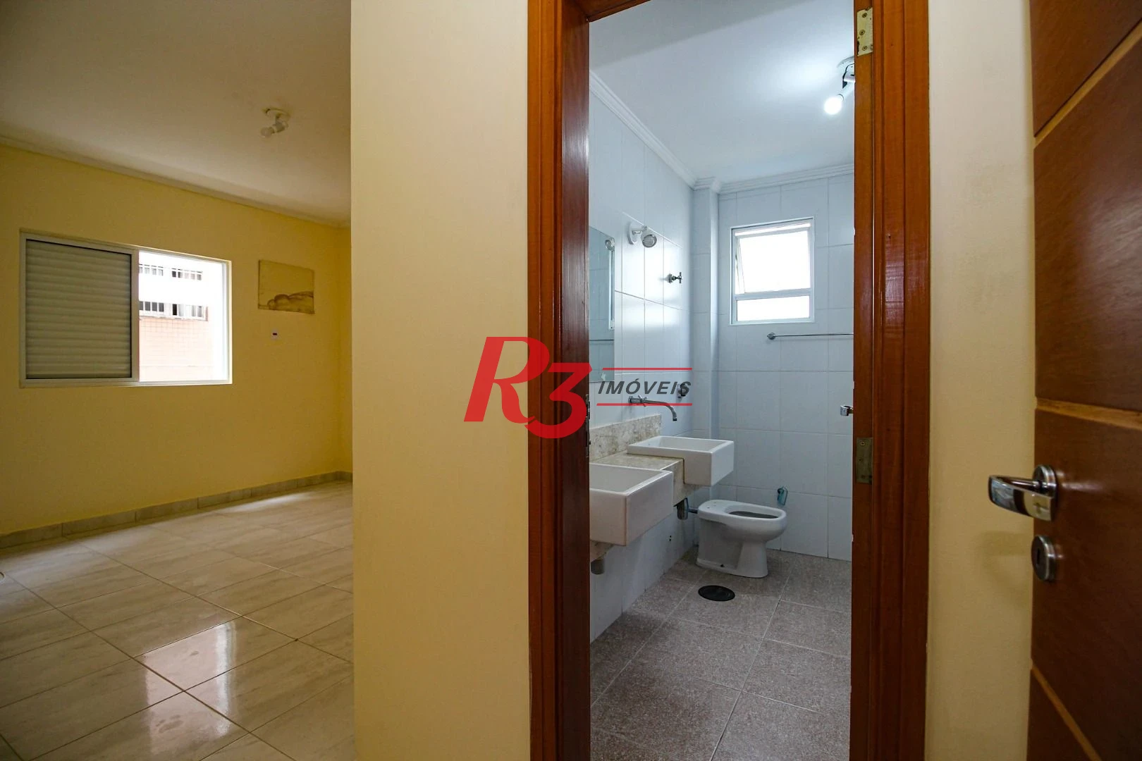 Casa com 4 dormitórios para alugar, 320 m² por R$ 10.000,00/mês - Gonzaga - Santos/SP