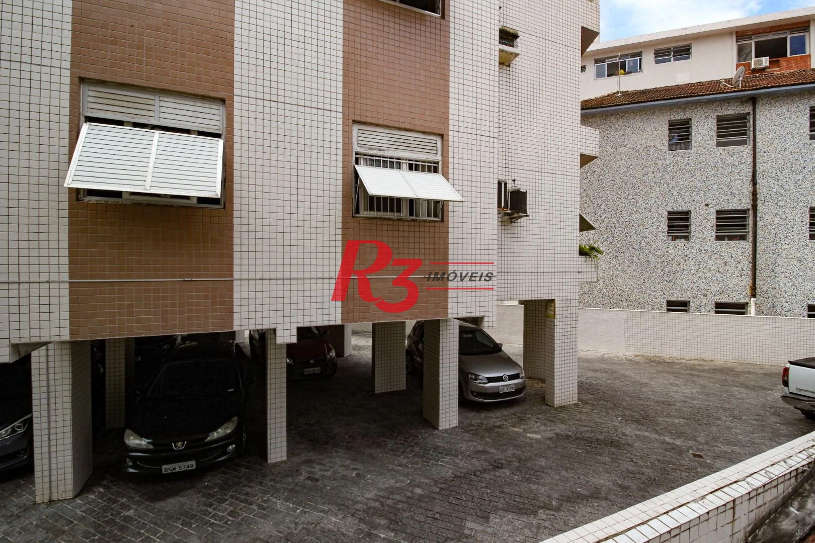 Casa com 4 dormitórios para alugar, 320 m² por R$ 10.000,00/mês - Gonzaga - Santos/SP