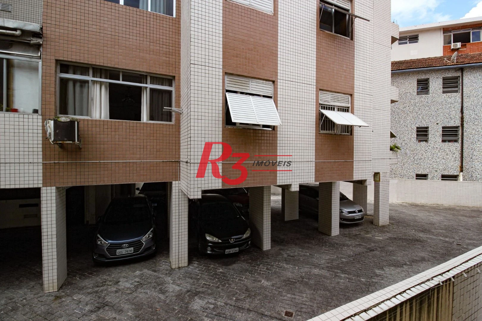 Casa com 4 dormitórios para alugar, 320 m² por R$ 10.000,00/mês - Gonzaga - Santos/SP