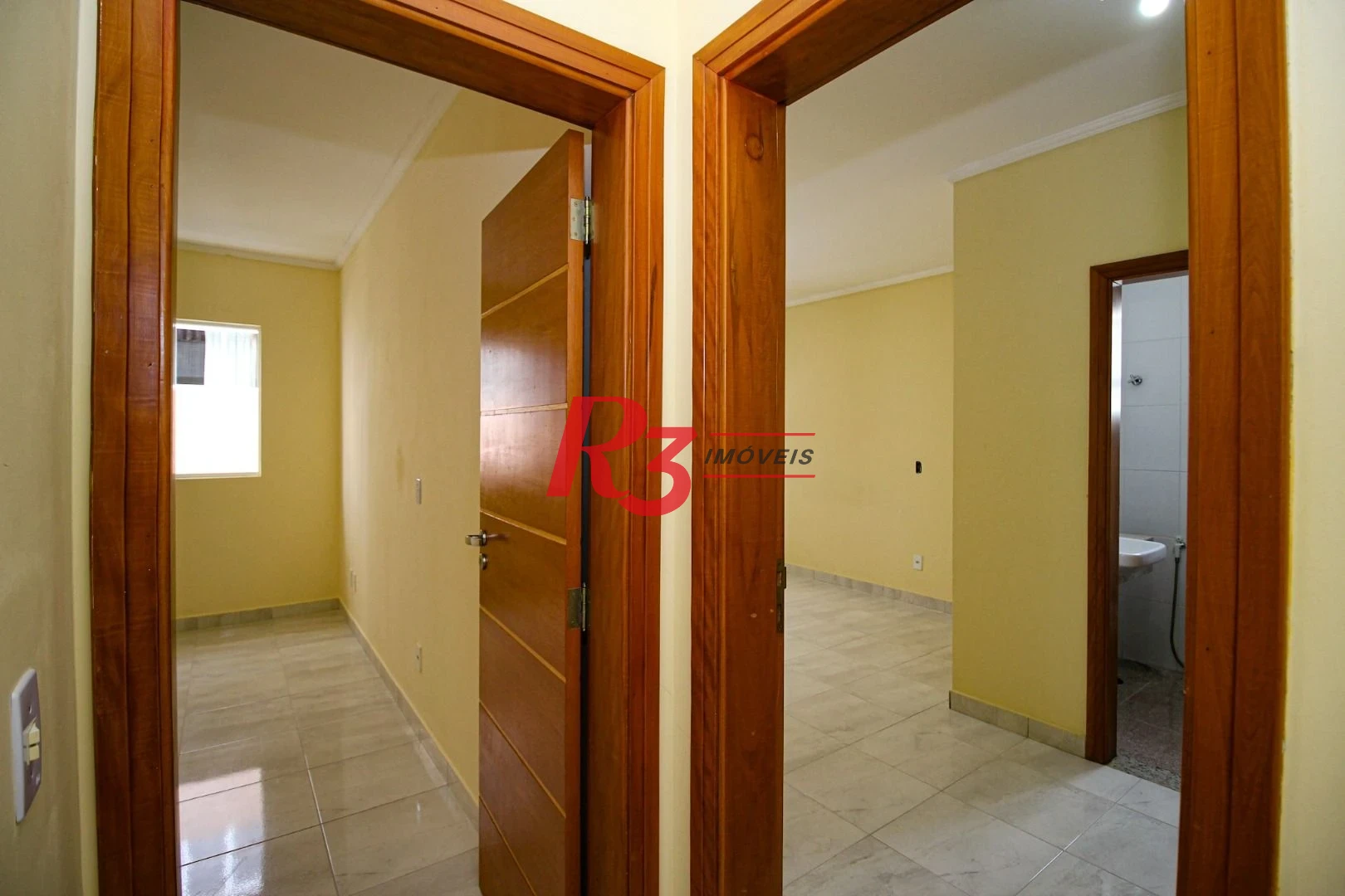 Casa com 4 dormitórios para alugar, 320 m² por R$ 10.000,00/mês - Gonzaga - Santos/SP