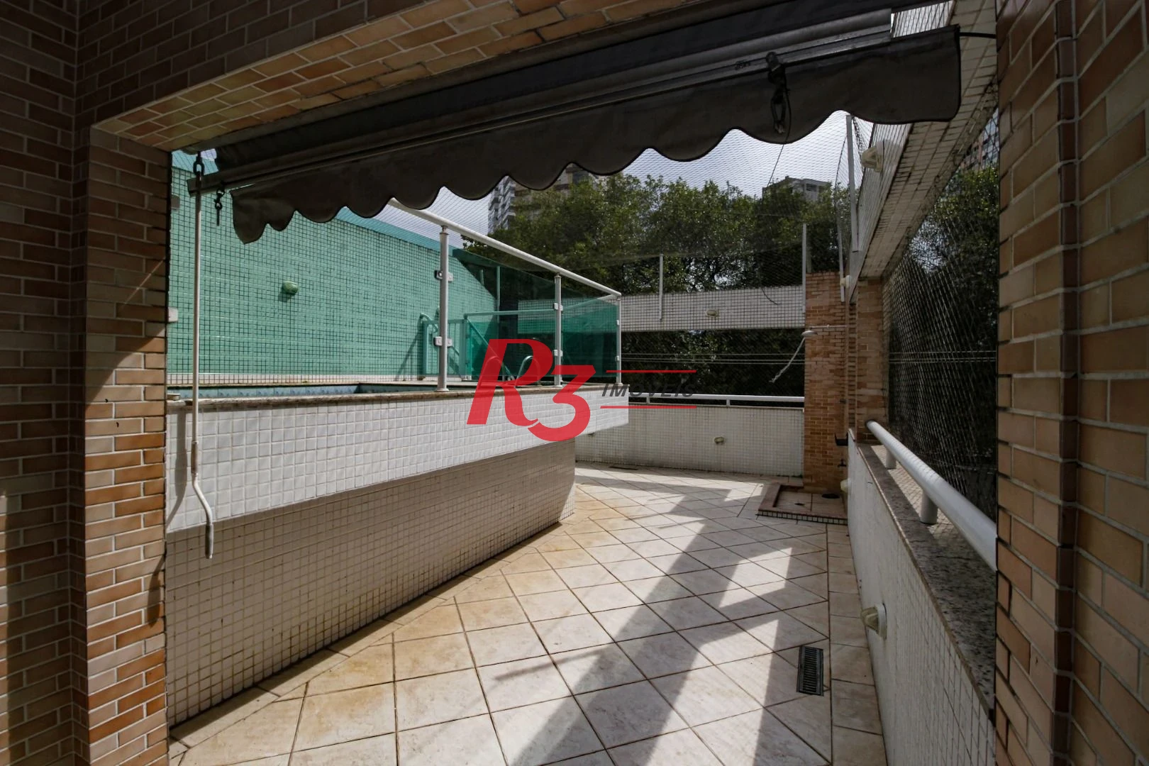 Casa com 4 dormitórios para alugar, 320 m² por R$ 10.000,00/mês - Gonzaga - Santos/SP