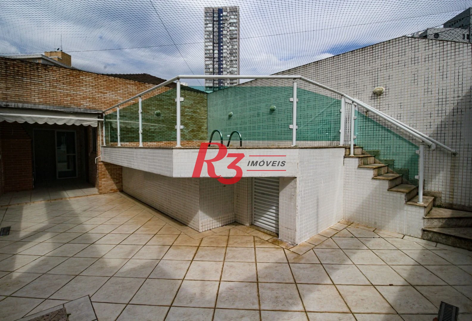 Casa com 4 dormitórios para alugar, 320 m² por R$ 10.000,00/mês - Gonzaga - Santos/SP