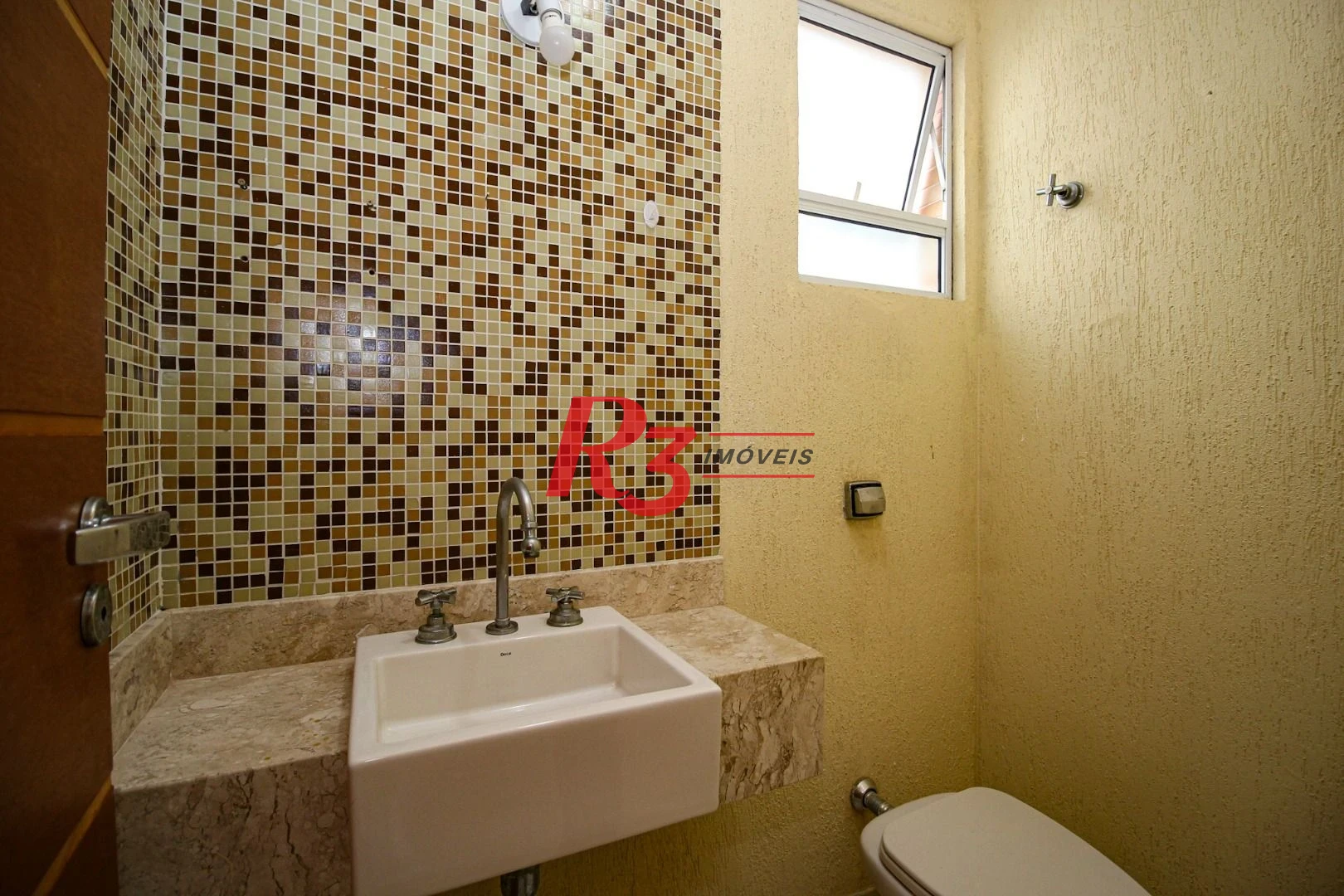 Casa com 4 dormitórios para alugar, 320 m² por R$ 10.000,00/mês - Gonzaga - Santos/SP