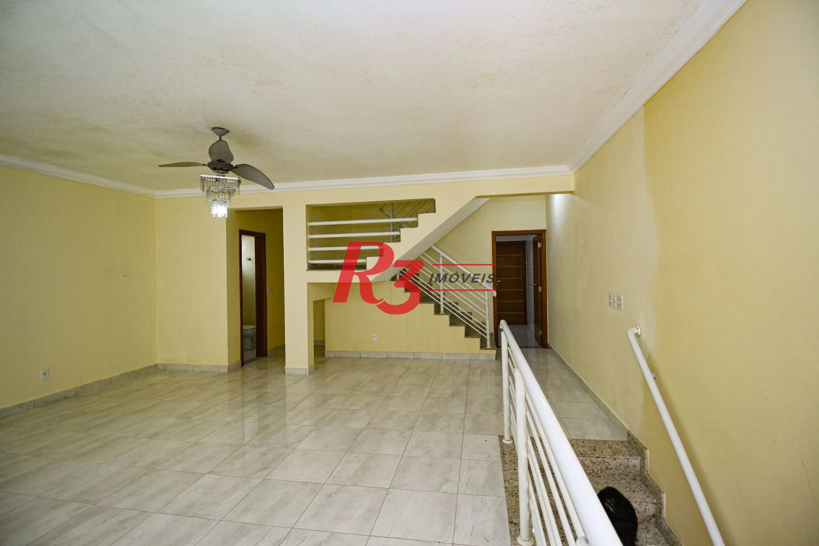 Casa com 4 dormitórios para alugar, 320 m² por R$ 10.000,00/mês - Gonzaga - Santos/SP