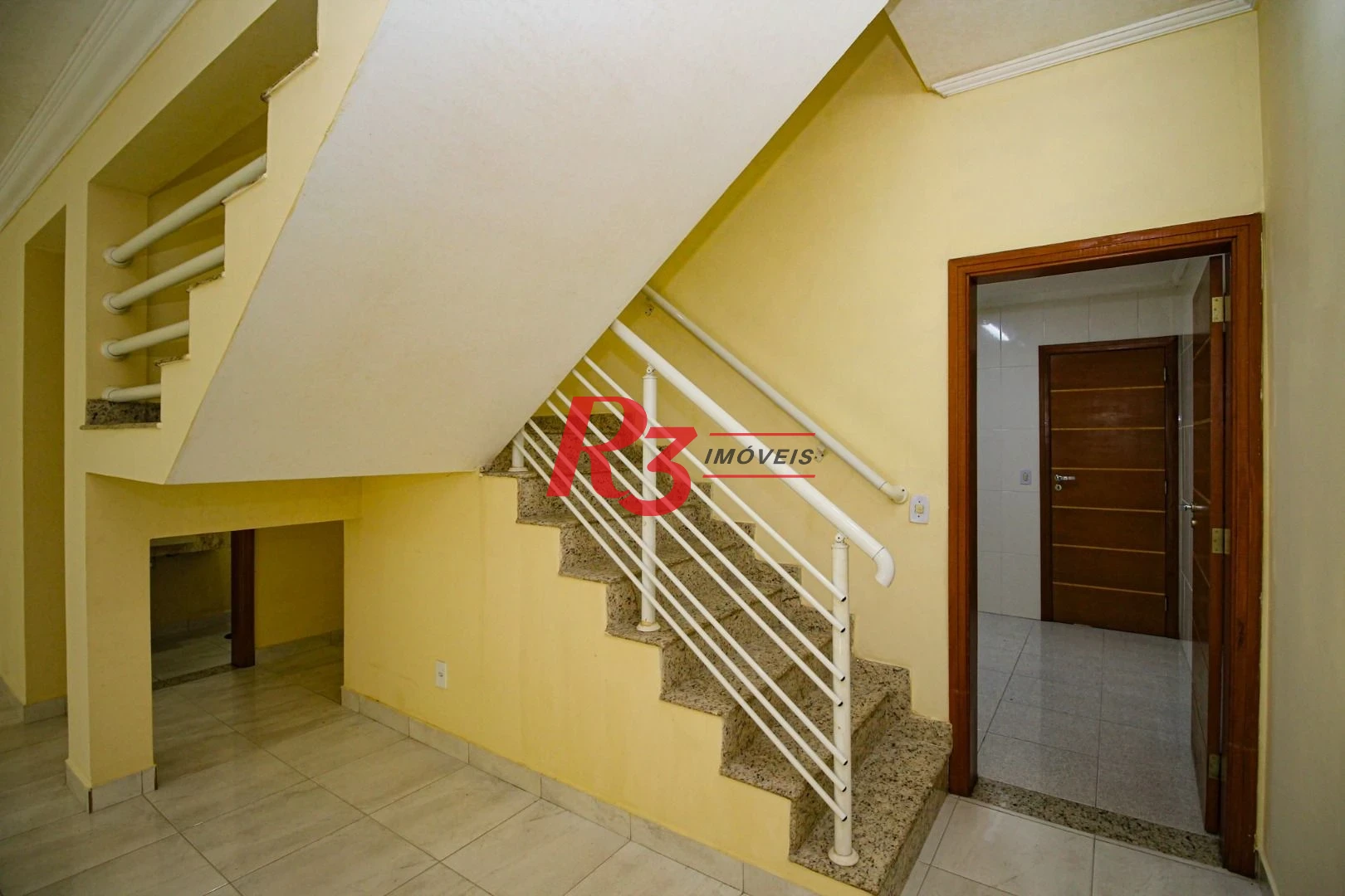 Casa com 4 dormitórios para alugar, 320 m² por R$ 10.000,00/mês - Gonzaga - Santos/SP