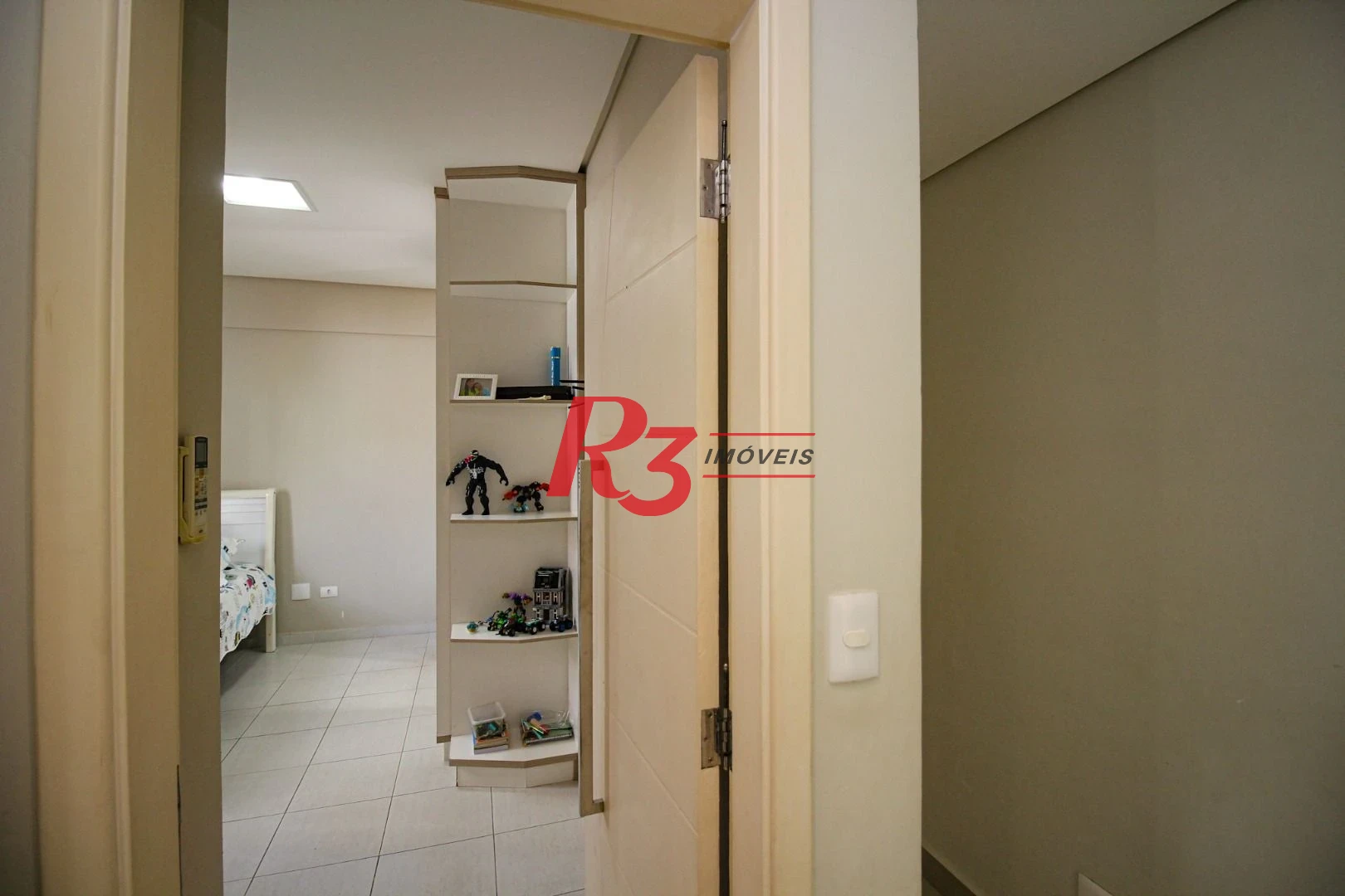 Casa com 4 dormitórios à venda, 240 m² por R$ 2.600.000,00 - Ponta da Praia - Santos/SP
