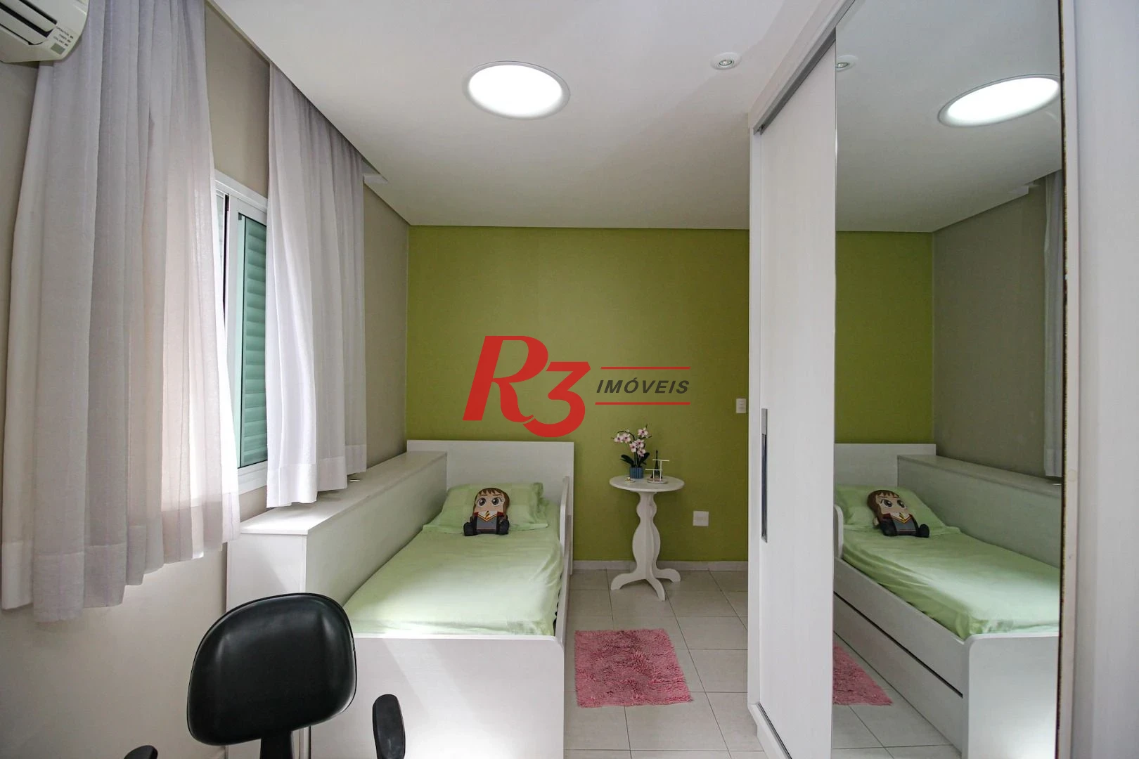 Casa com 4 dormitórios à venda, 240 m² por R$ 2.600.000,00 - Ponta da Praia - Santos/SP