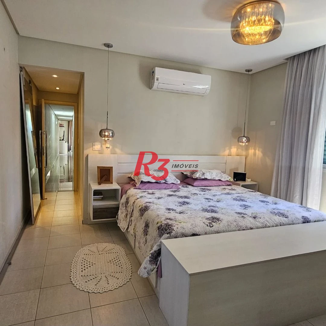 Casa com 4 dormitórios à venda, 240 m² por R$ 2.600.000,00 - Ponta da Praia - Santos/SP
