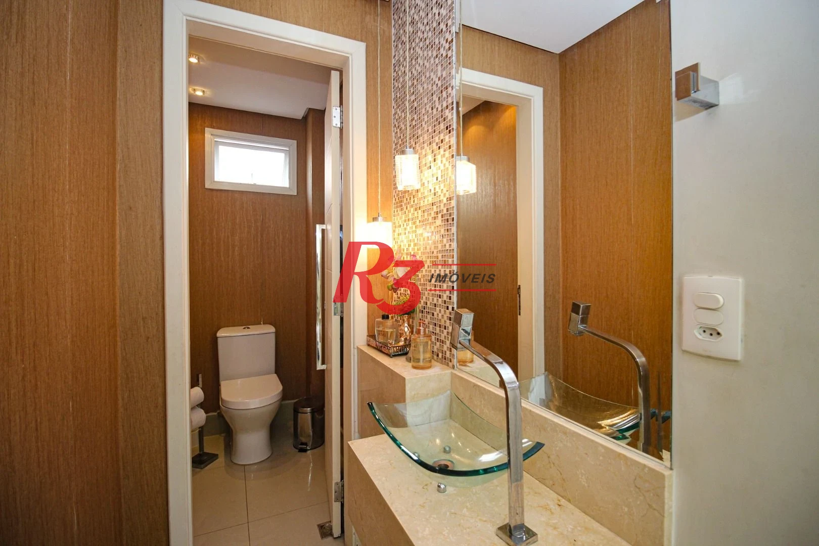 Casa com 4 dormitórios à venda, 240 m² por R$ 2.600.000,00 - Ponta da Praia - Santos/SP