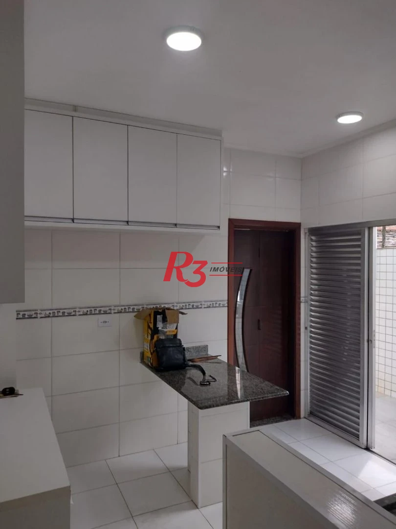 Sobrado com 5 dormitórios à venda, 132 m² por R$ 480.000,00 - Esplanada dos Barreiros - São Vicente/SP