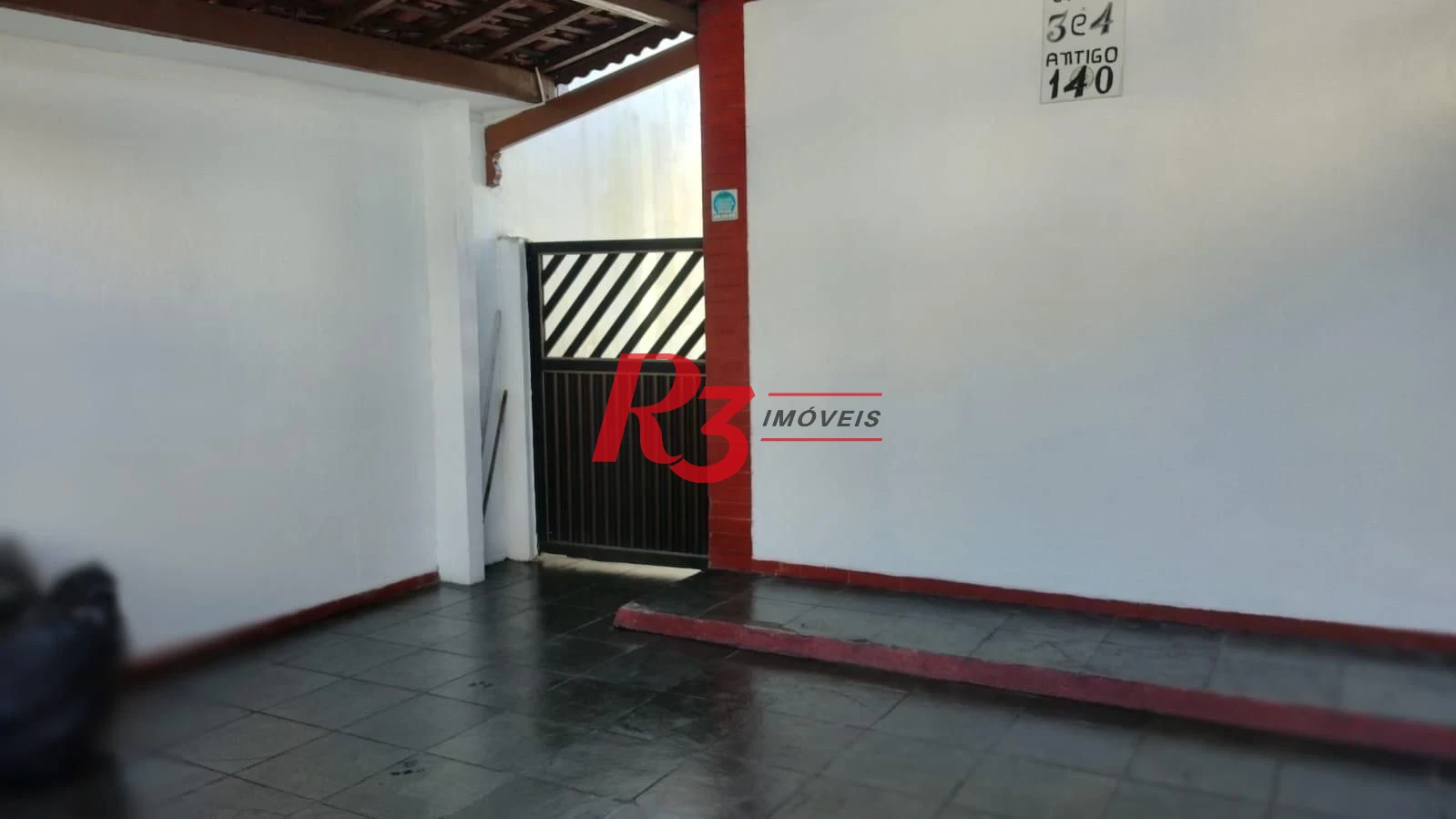 Sobrado com 5 dormitórios à venda, 132 m² por R$ 480.000,00 - Esplanada dos Barreiros - São Vicente/SP