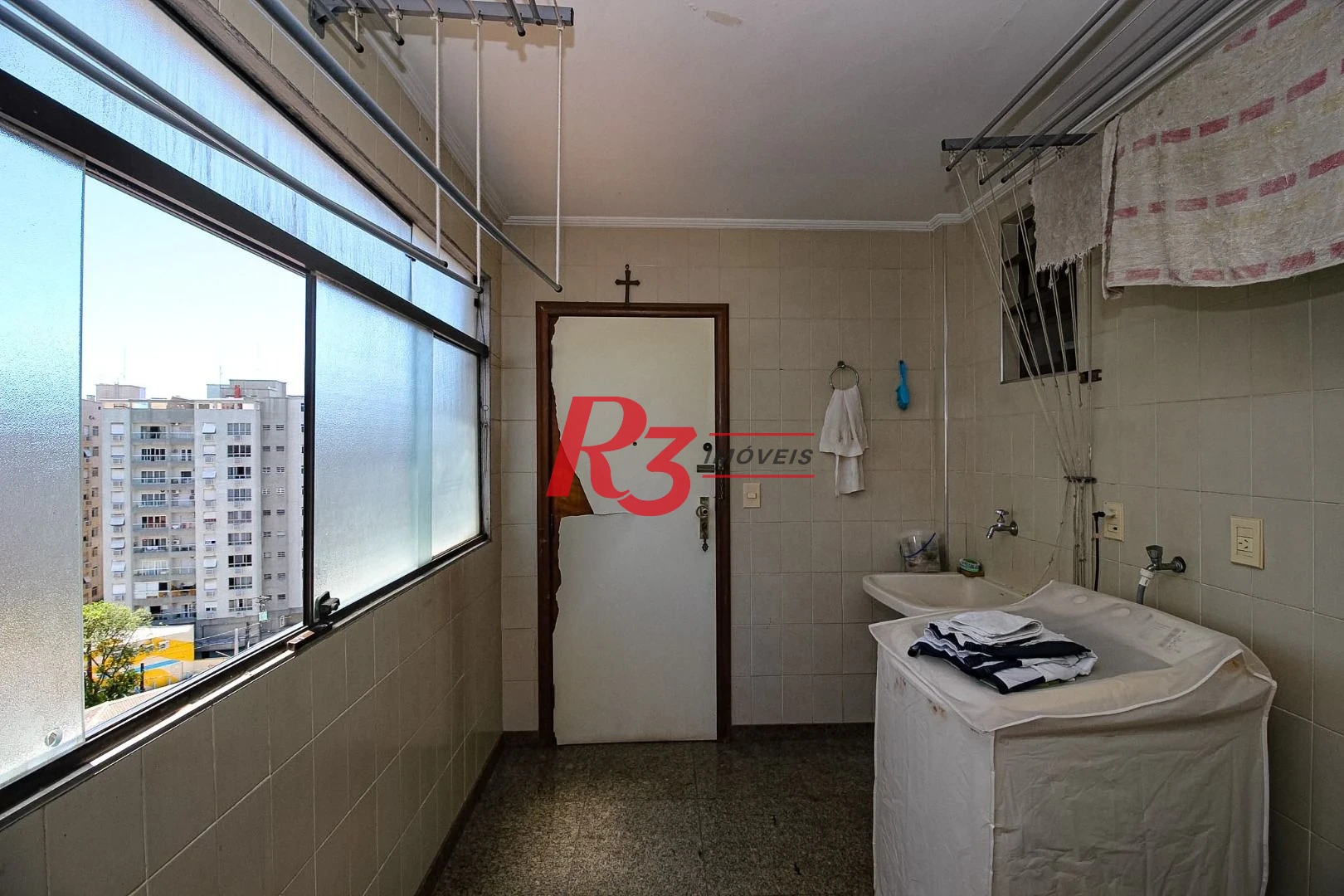 Apartamento com 4 suítes, Vista parcial do Mar, à venda, 289 m² por R$ 1.590.000 - Ponta da Praia - Santos/SP