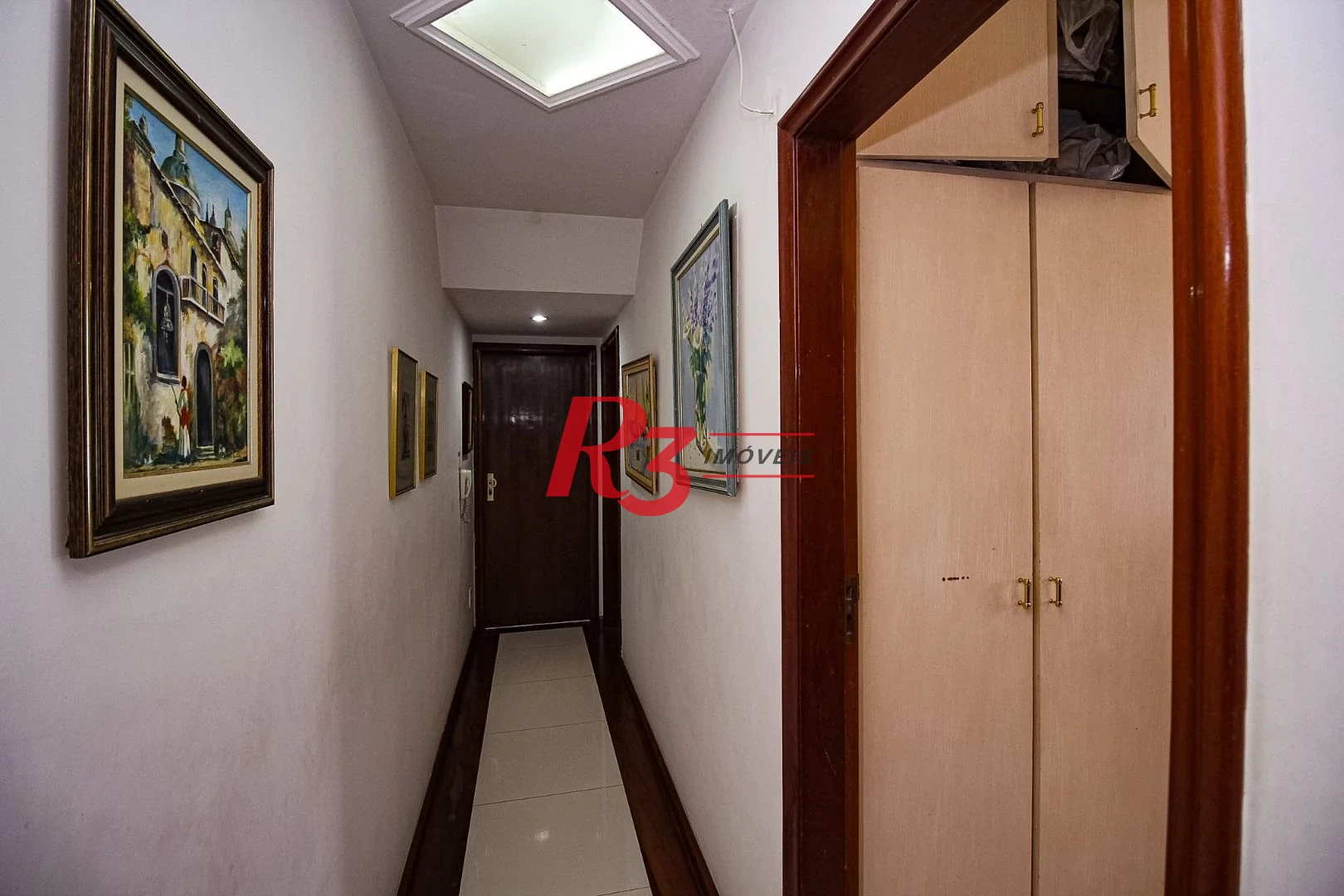 Apartamento com 4 suítes, Vista parcial do Mar, à venda, 289 m² por R$ 1.590.000 - Ponta da Praia - Santos/SP