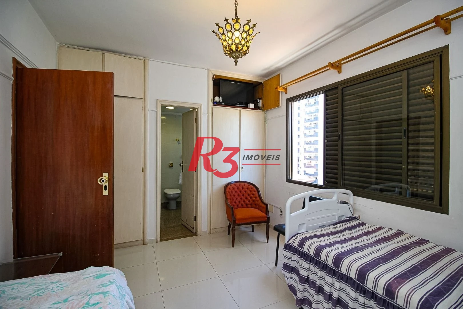 Apartamento com 4 suítes, Vista parcial do Mar, à venda, 289 m² por R$ 1.590.000 - Ponta da Praia - Santos/SP