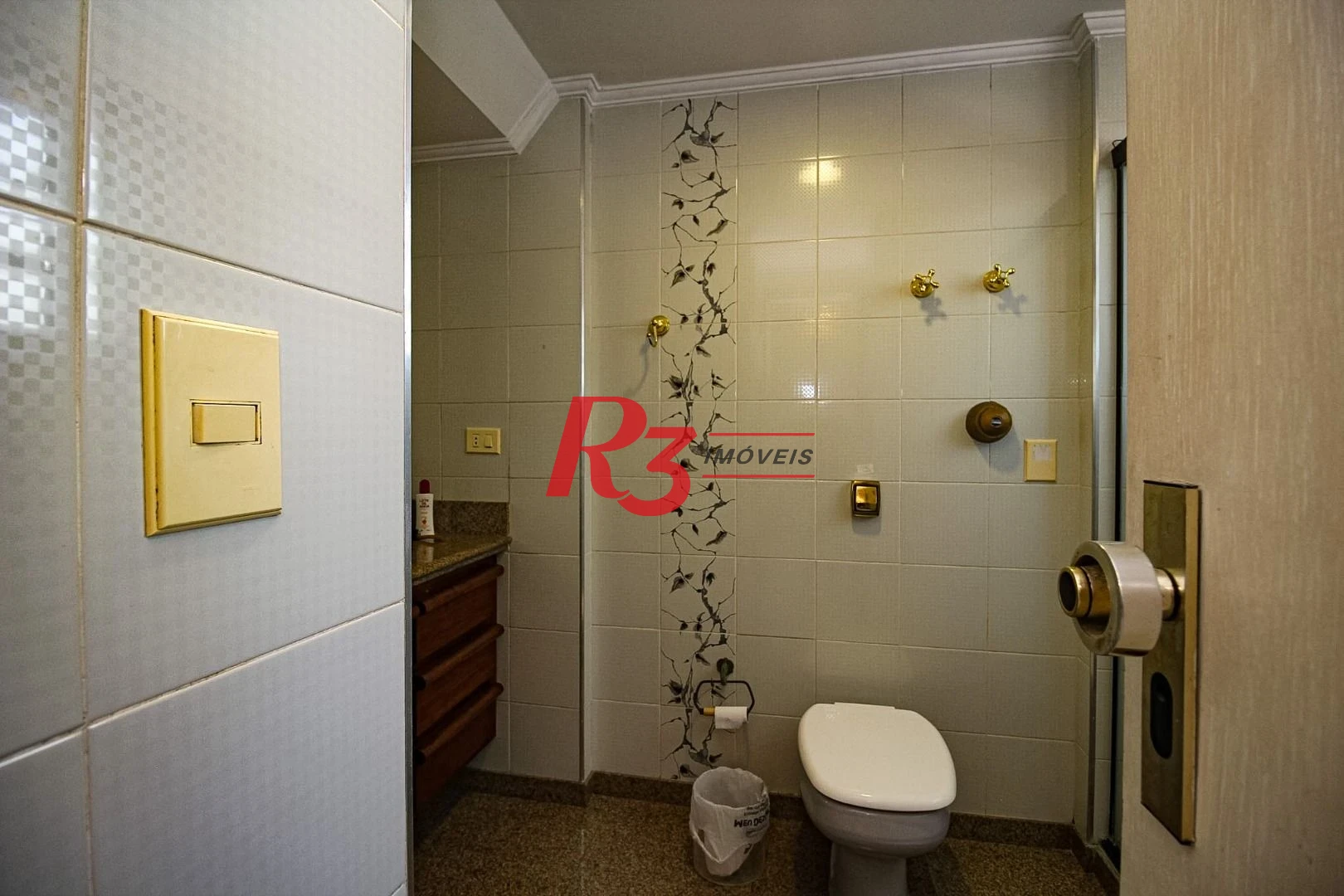 Apartamento com 4 suítes, Vista parcial do Mar, à venda, 289 m² por R$ 1.590.000 - Ponta da Praia - Santos/SP