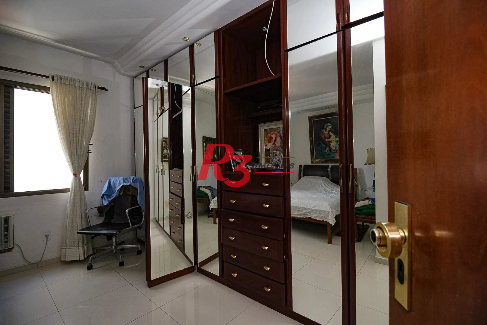 Apartamento com 4 suítes, Vista parcial do Mar, à venda, 289 m² por R$ 1.590.000 - Ponta da Praia - Santos/SP