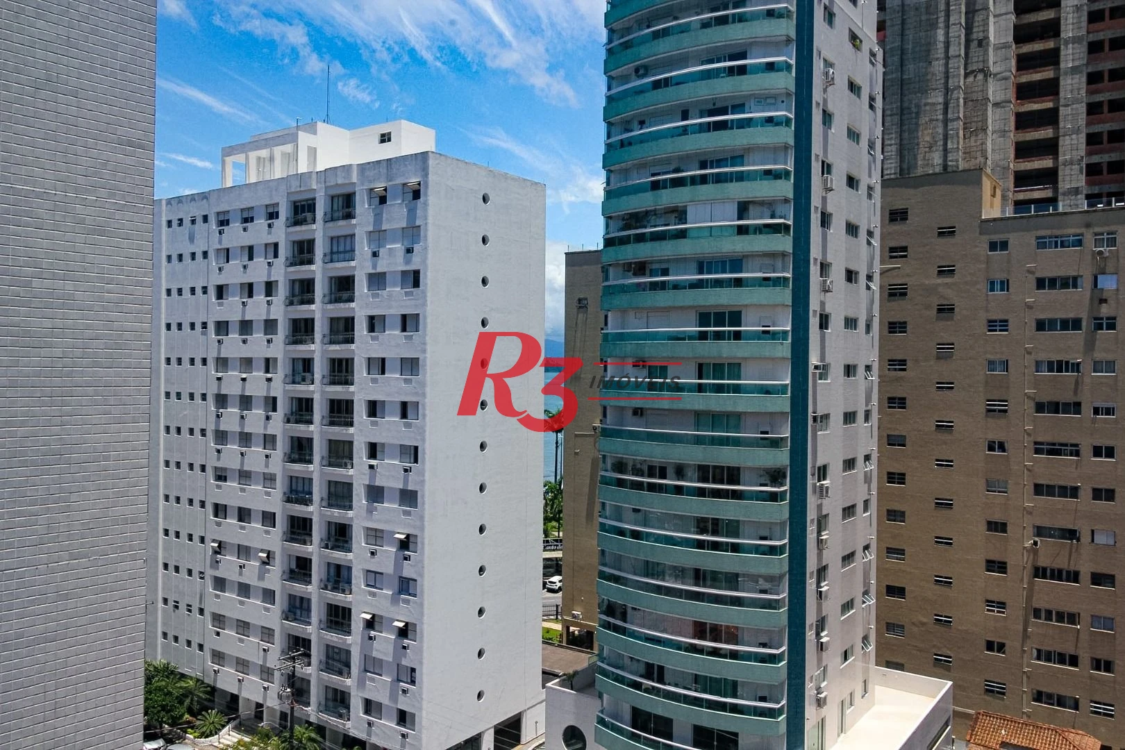 Apartamento com 4 suítes, Vista parcial do Mar, à venda, 289 m² por R$ 1.590.000 - Ponta da Praia - Santos/SP