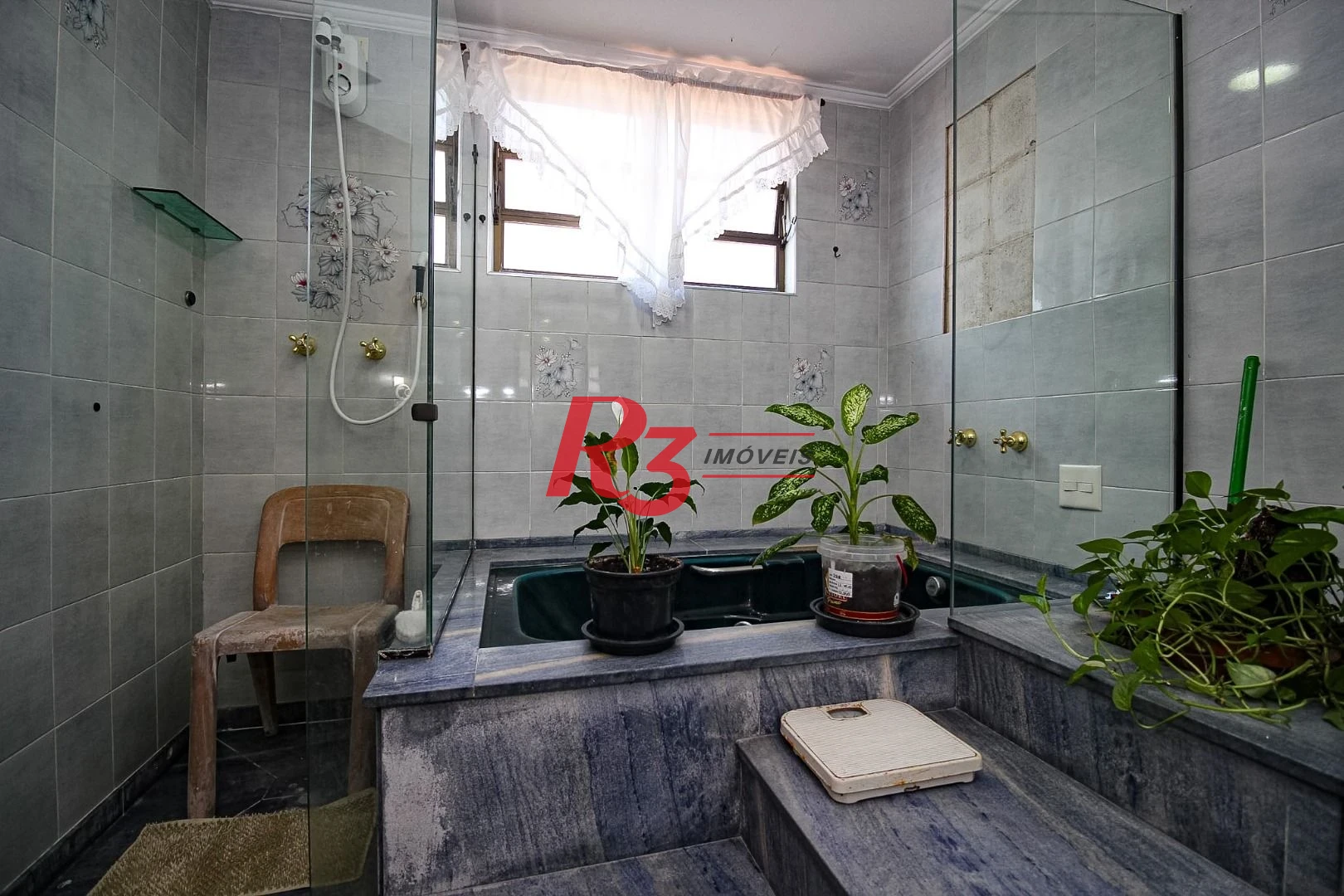 Apartamento com 4 suítes, Vista parcial do Mar, à venda, 289 m² por R$ 1.590.000 - Ponta da Praia - Santos/SP