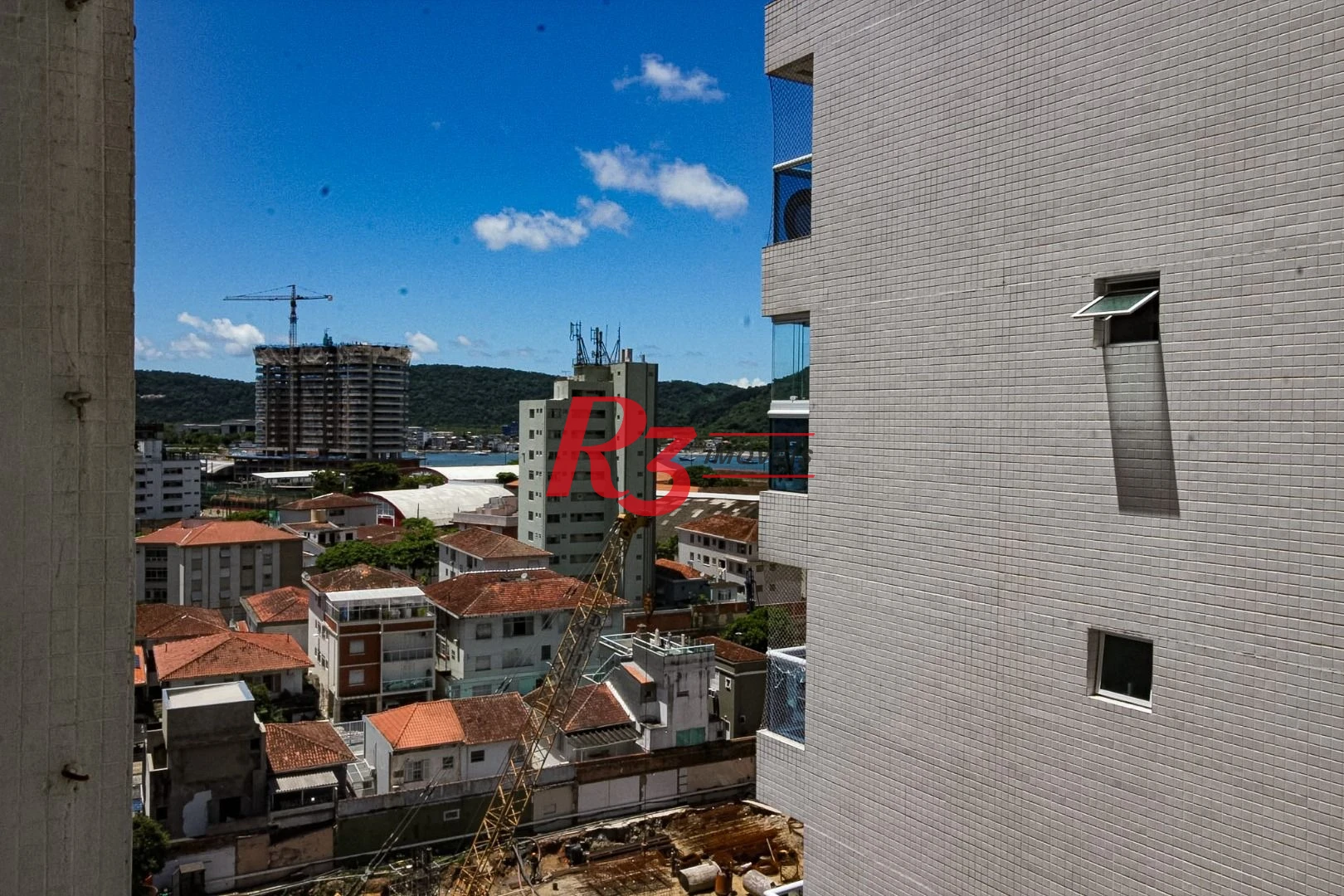 Apartamento com 4 suítes, Vista parcial do Mar, à venda, 289 m² por R$ 1.590.000 - Ponta da Praia - Santos/SP