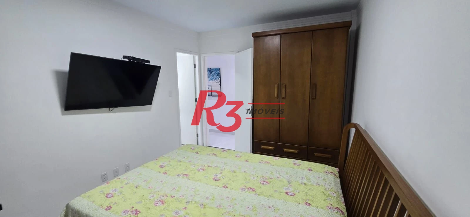 Apartamento de 2 quartos, 2 suítes a 100 metros da praia do Gonzaga