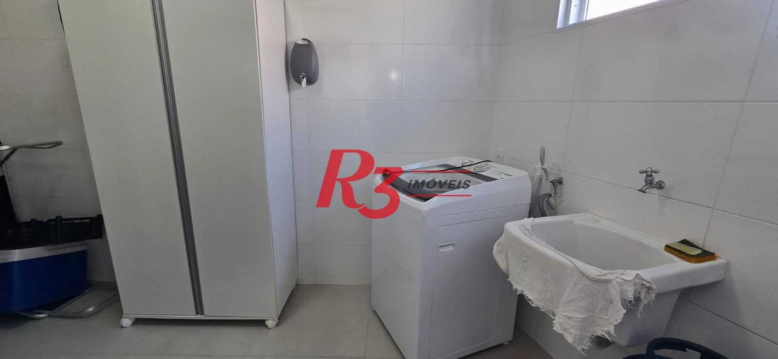 Apartamento de 2 quartos, 2 suítes a 100 metros da praia do Gonzaga