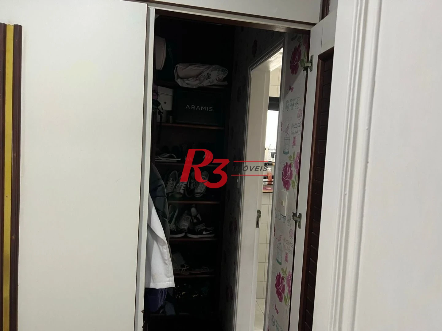 Apartamento com 3 dormitórios à venda, 228 m² por R$ 1.350.000,00 - Boqueirão - Santos/SP