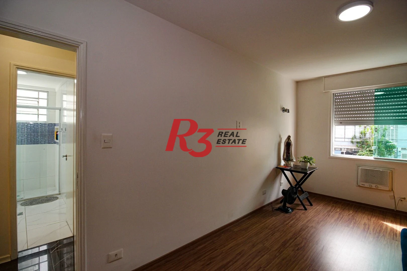 Apartamento com 3 dormitórios à venda, 100 m² por R$ 620.000,00 - Ponta da Praia - Santos/SP