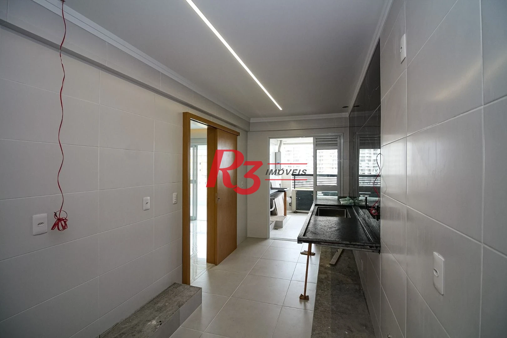 Apartamento com 2 dormitórios à venda, 87 m² por R$ 1.600.000,00 - Gonzaga - Santos/SP