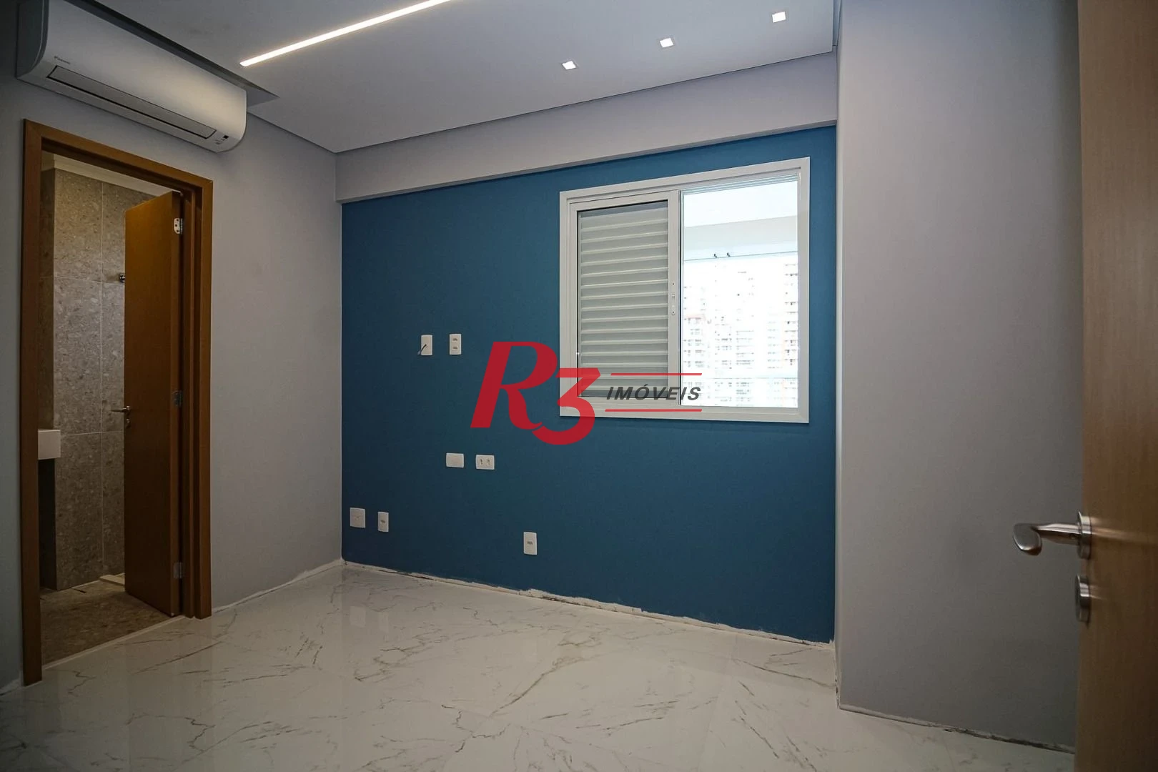 Apartamento com 2 dormitórios à venda, 87 m² por R$ 1.600.000,00 - Gonzaga - Santos/SP