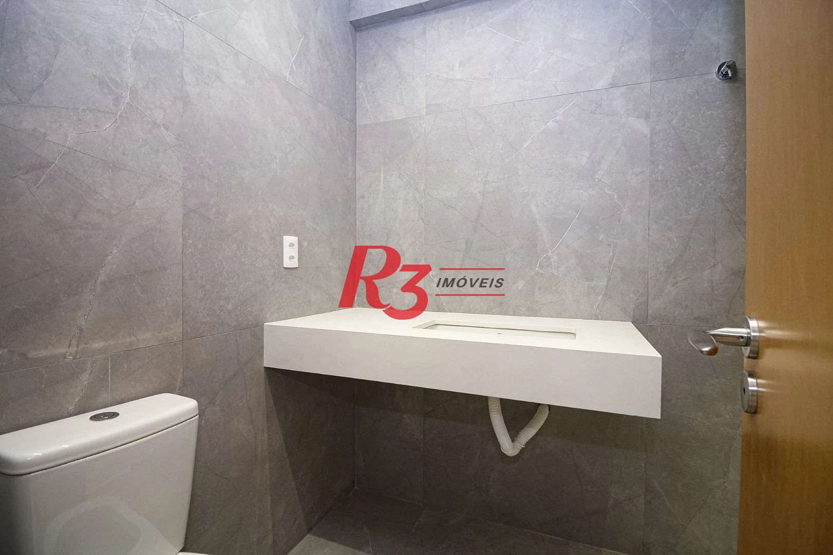 Apartamento com 2 dormitórios à venda, 87 m² por R$ 1.600.000,00 - Gonzaga - Santos/SP