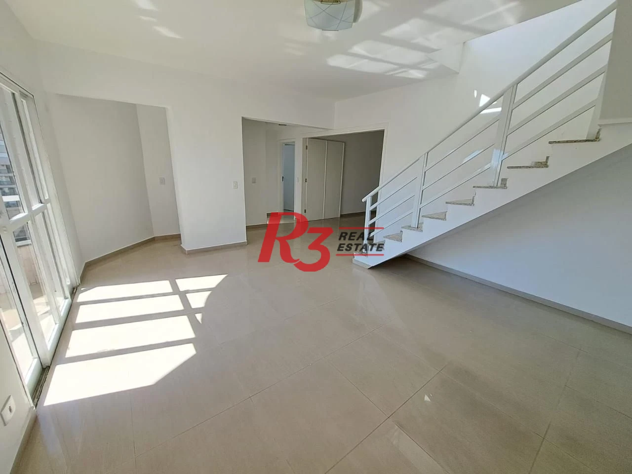 Cobertura com 3 dormitórios à venda, 422 m² por R$ 1.660.000,00 - Ponta da Praia - Santos/SP