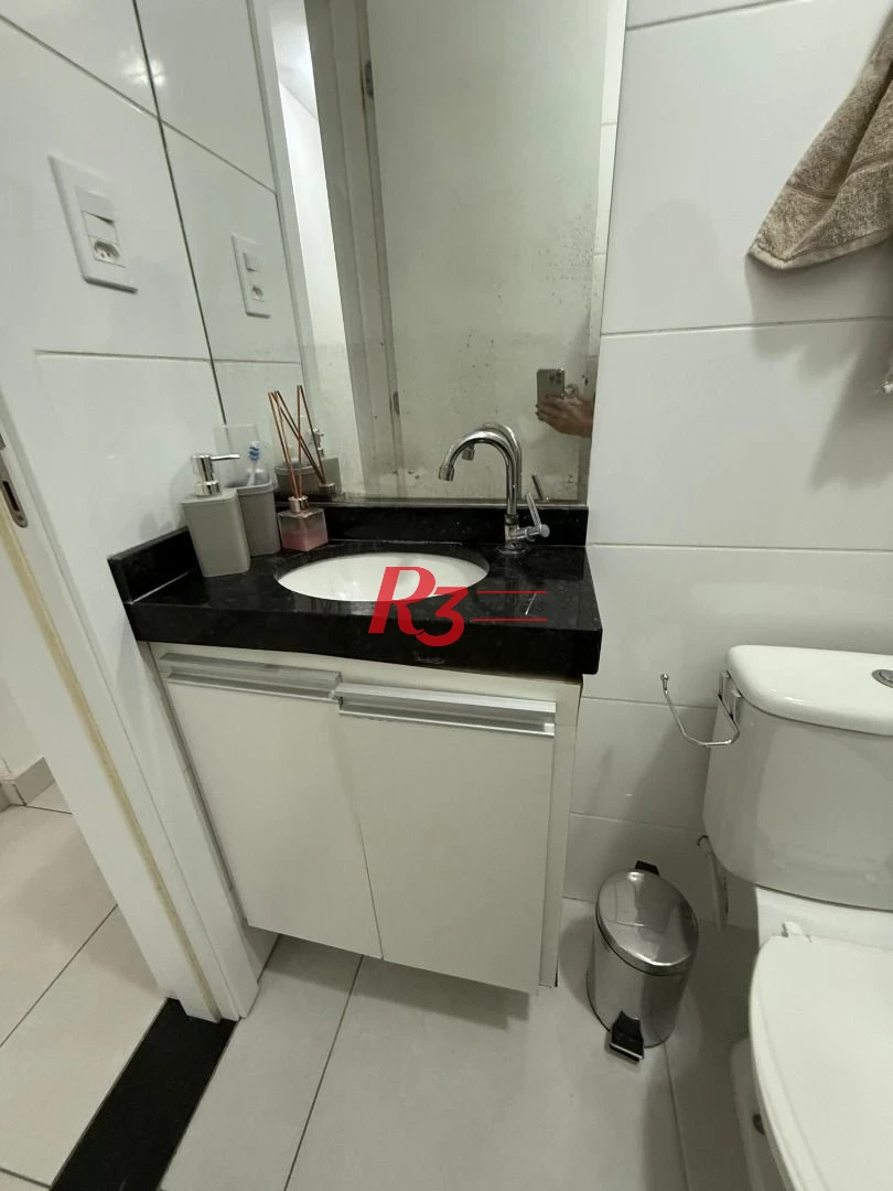 OPORTUNIDADE - PRÉDIO DE 3 ANDARES COM ELEVADOR E VAGA DEMARCADA - 2 DORM E PLANEJADOS  E SALÃO DE FESTAS