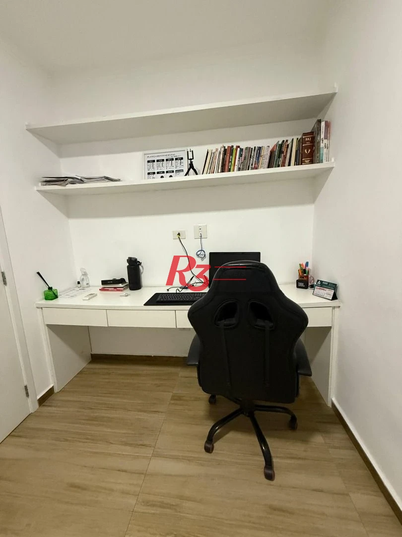 OPORTUNIDADE - PRÉDIO DE 3 ANDARES COM ELEVADOR E VAGA DEMARCADA - 2 DORM E PLANEJADOS  E SALÃO DE FESTAS