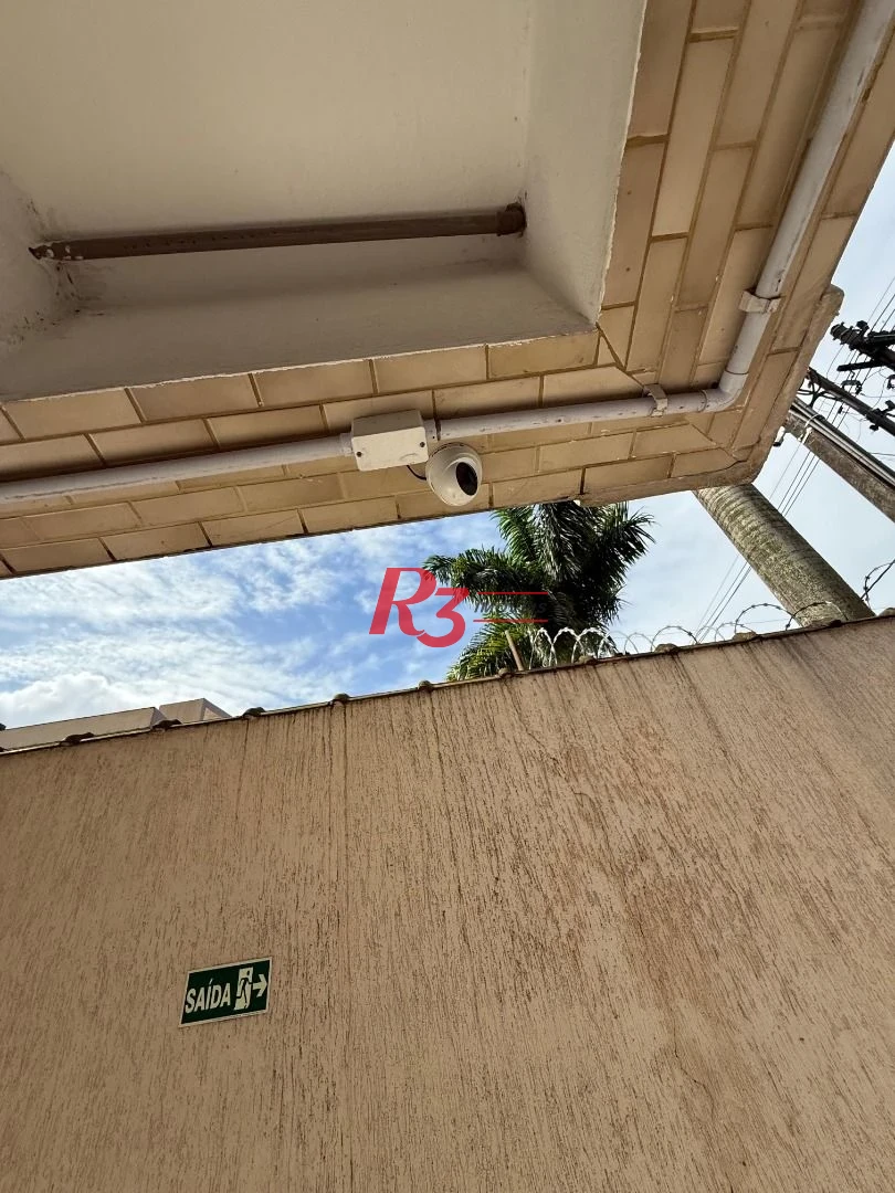 OPORTUNIDADE - PRÉDIO DE 3 ANDARES COM ELEVADOR E VAGA DEMARCADA - 2 DORM E PLANEJADOS  E SALÃO DE FESTAS