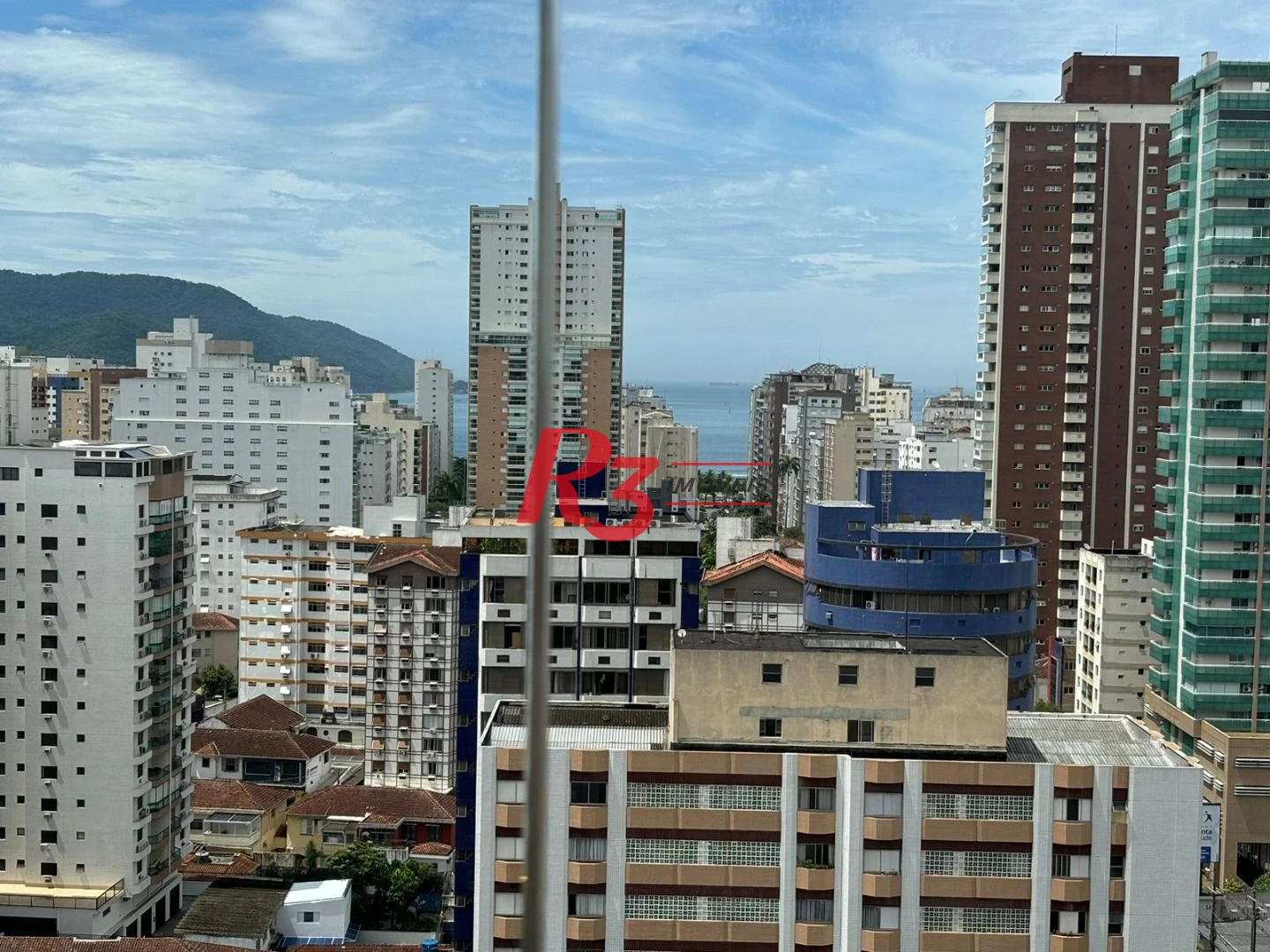 Consultório dentário totalmento equipado e mobiliado com vista mar em Santos