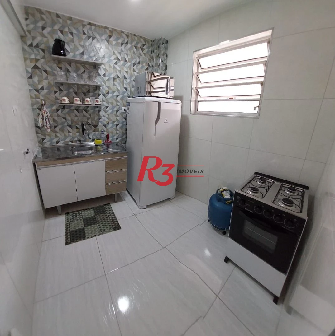 Studio mobiliado 1 quadra da praia em santos